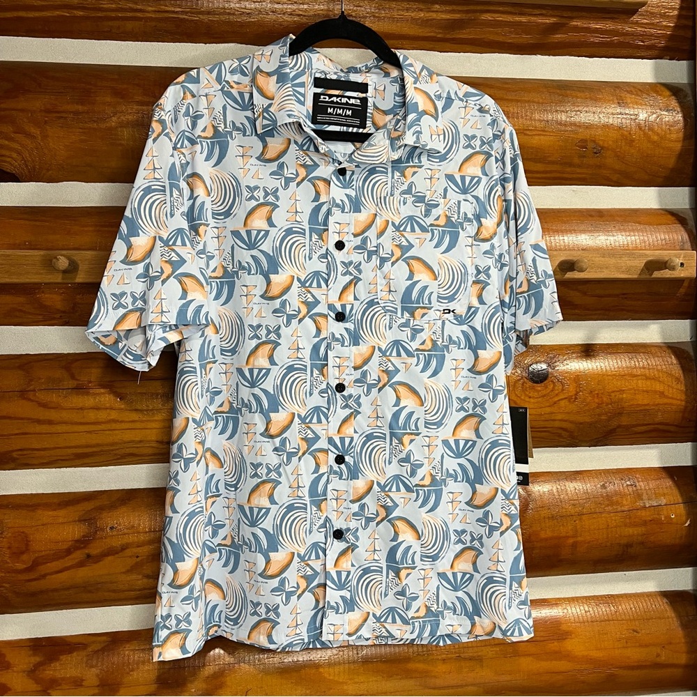 Dakine Men's Shirt with Blue‎ and Orange Geometric Design